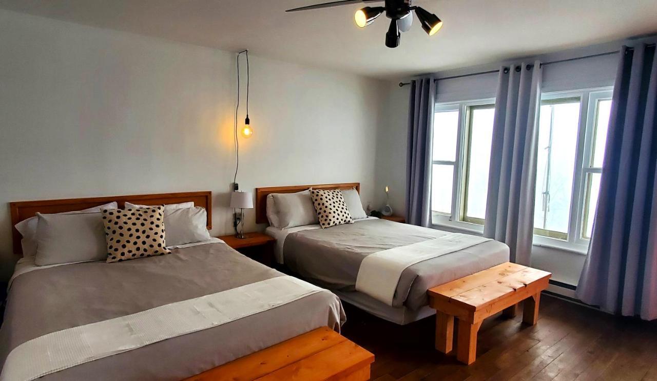 Motel Lofts Fleuve Et Montagnes Sainte-Anne-de-Beaupré Exteriér fotografie